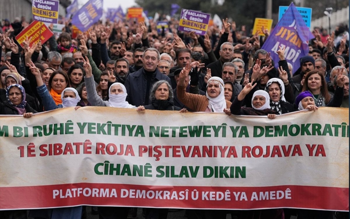 Bakirhan: Kurdî êdî bêstatu nêciwîyenê