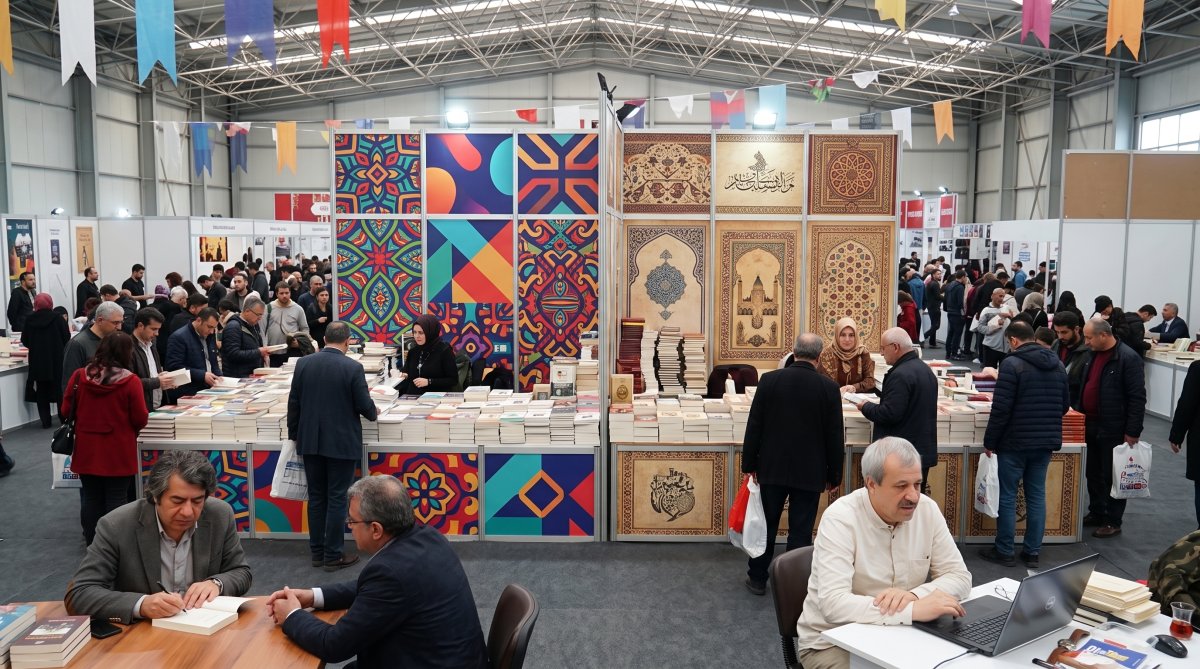 Fuara Pirtûkan a Hewlêrê dest pê dike: Avesta û Nûbihar jî beşdar dibin