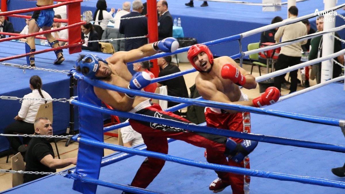 Amed de Şampîyonaya Kîk Boksî ya Tirkîya dest pêkerde