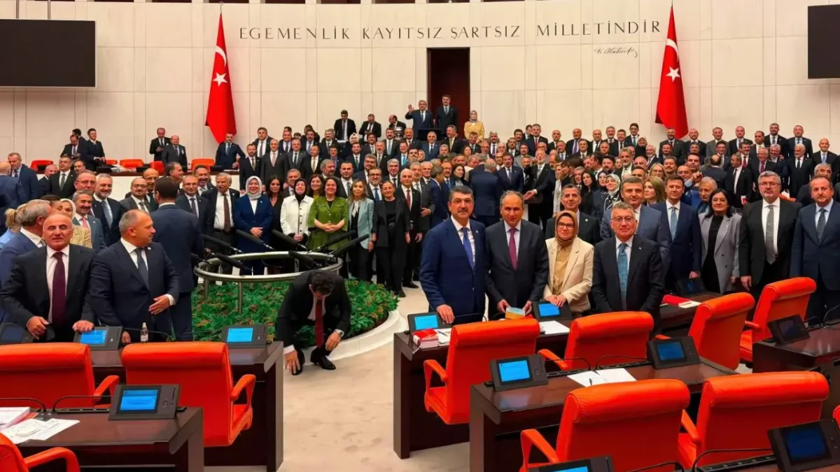 Yasaya Çarçoveyî ya Pêvajoyê bi 468 dengan hat pejirandin